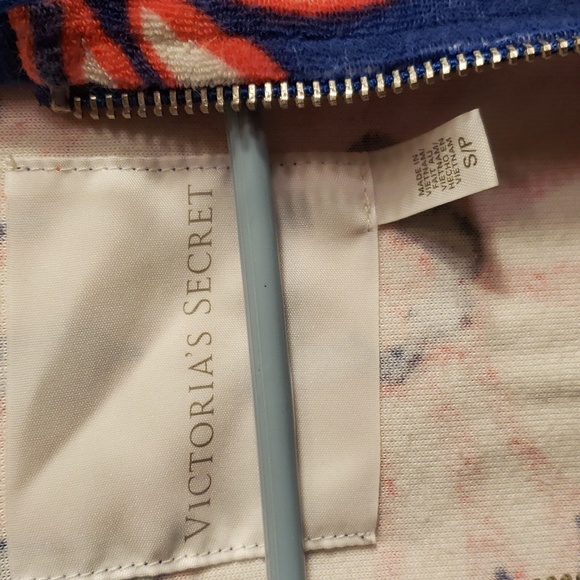 vs small floral jacket - Picture 6 of 6